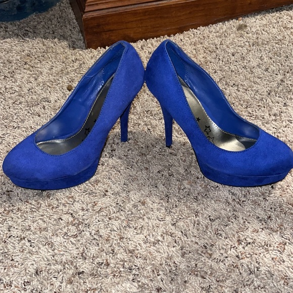 Blue heels - Picture 13 of 13